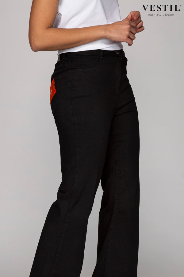 PT05, pantalone nero donna