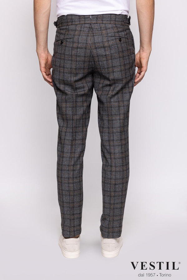PT01  Pantalone Uomo