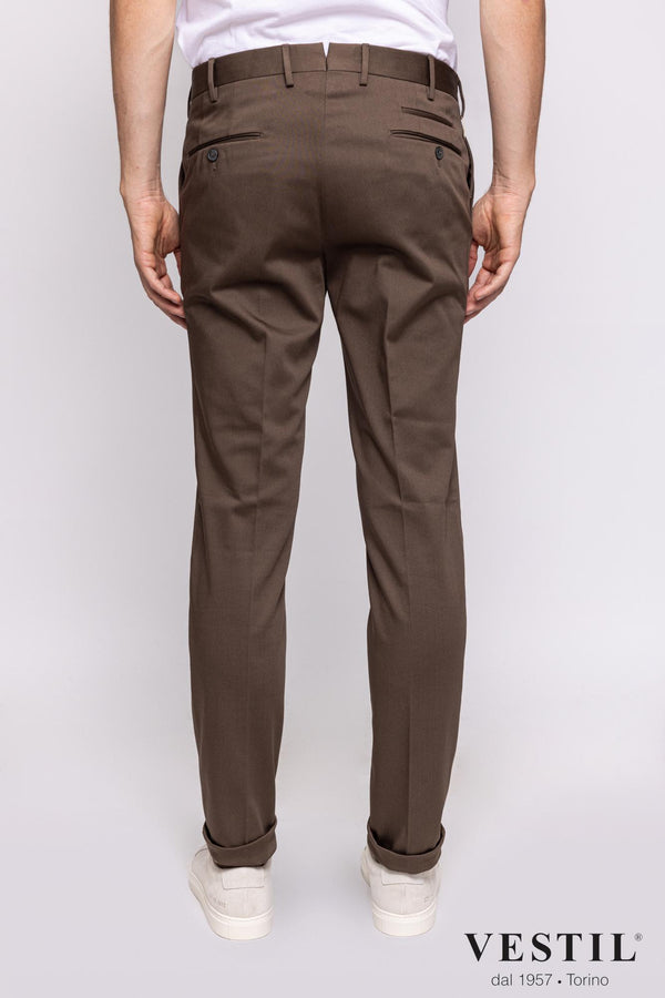 PT01  Pantalone Uomo