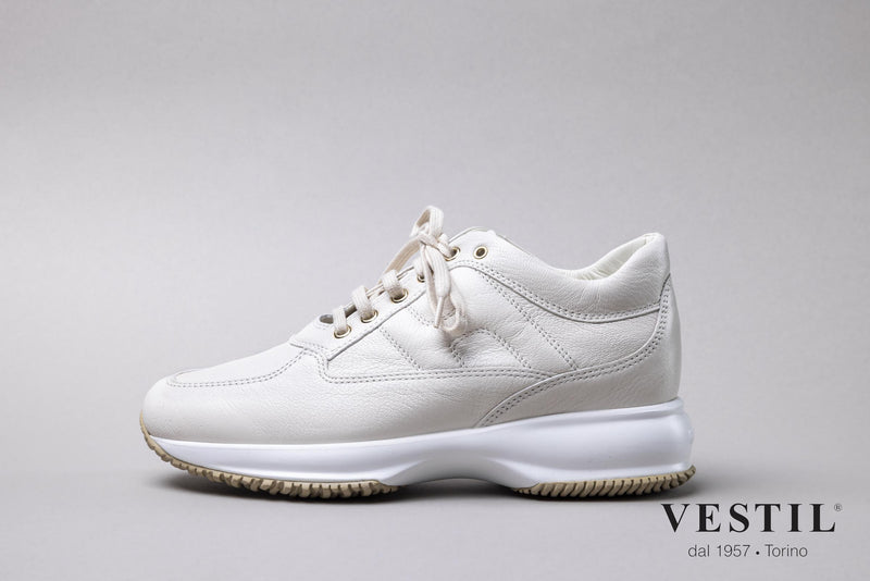 Hogan, sports shoe, butter, woman